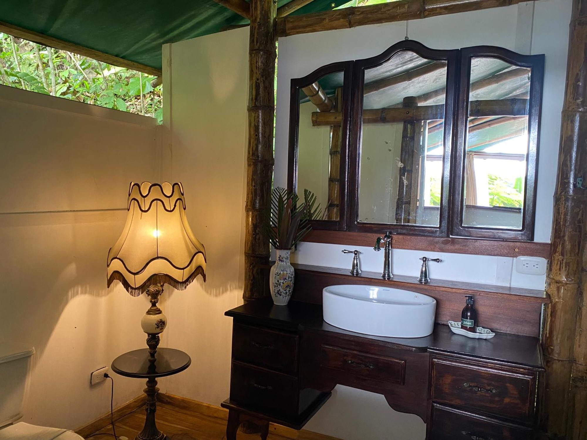 Colina Secreta - Glamping And Villas Puerto Viejo de Talamanca Buitenkant foto