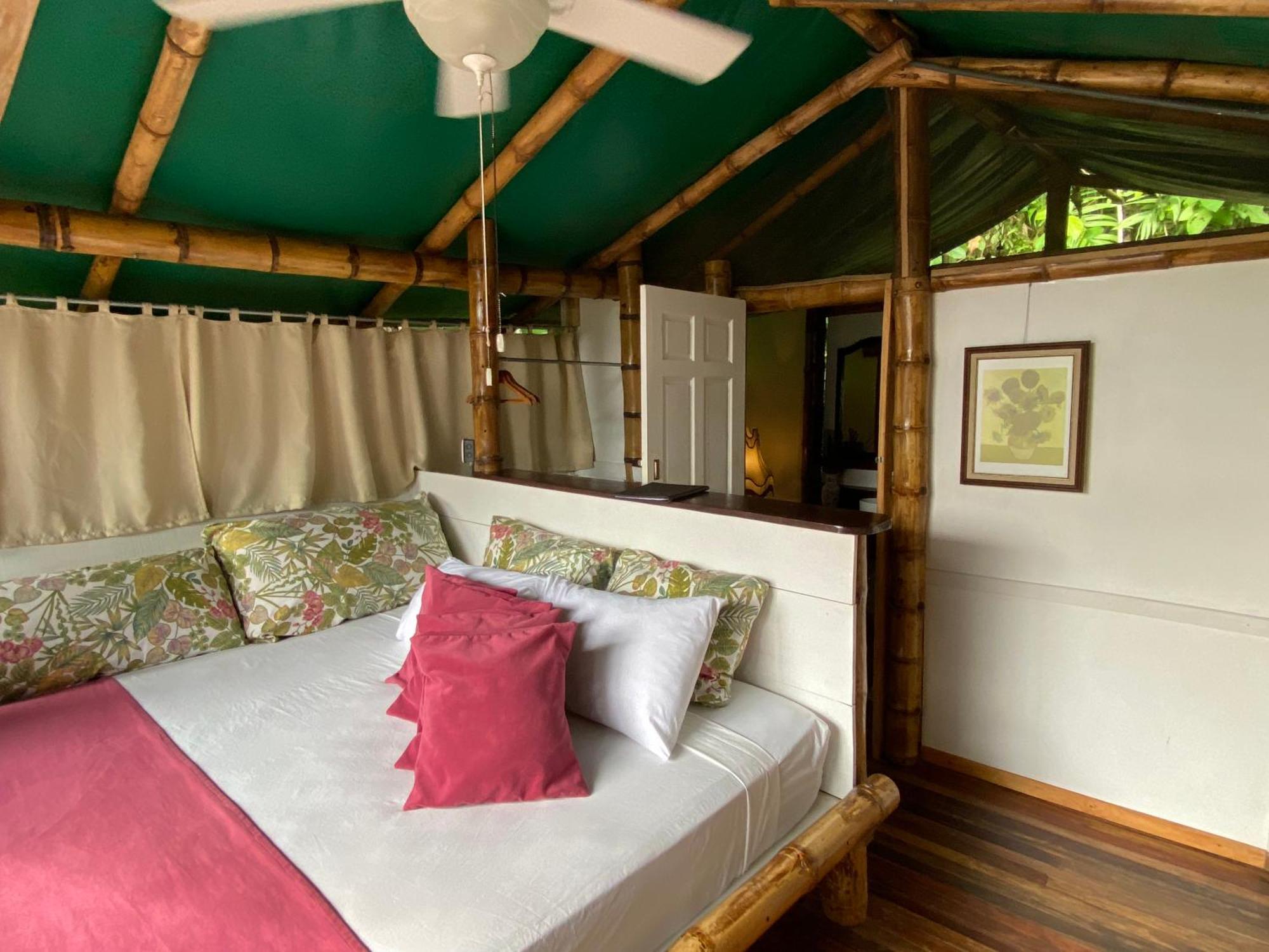 Colina Secreta - Glamping And Villas Puerto Viejo de Talamanca Buitenkant foto
